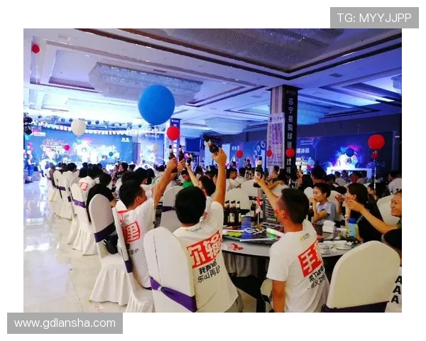 激情世界杯夜畅唱KTV狂欢盛典广告创意来袭全民热力开唱巅峰之夜